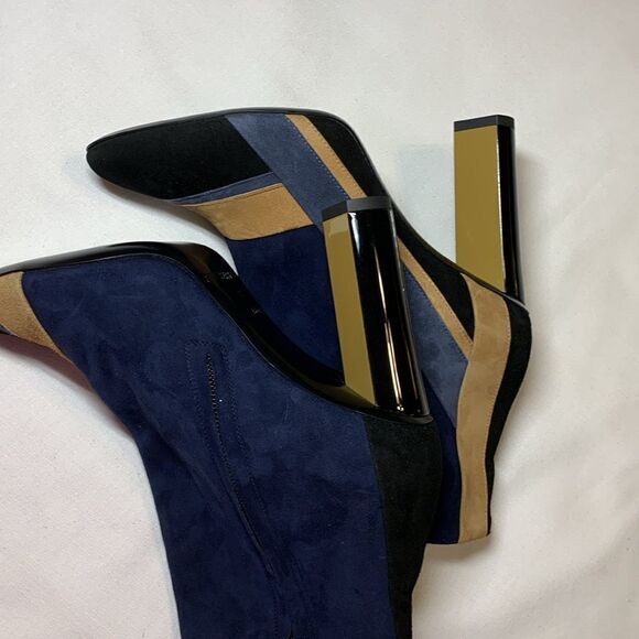 Pierre Hardy NWT Size 37/7 beautiful suede ankle booties - Picture 9 of 13